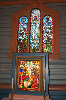 Fil:Mangen kapell Alterbildet.jpg