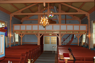 Fil:Mangen kapell Kirkerommet bakre.jpg