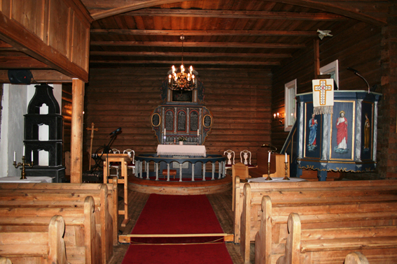 Fil:Mari kirke Koret.jpg