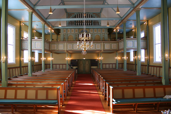 Fil:Meland kyrkje Kirkerom bakre 2.jpg