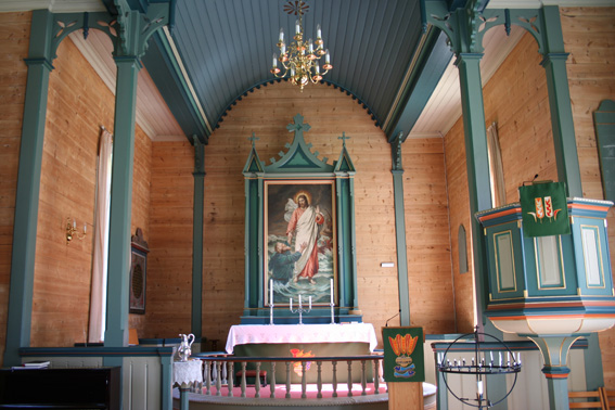 Fil:Mo kyrkje, Modalen Koråpning.jpg