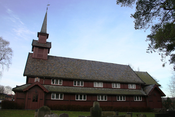 Fil:Mysen kirke Fasade 2.jpg