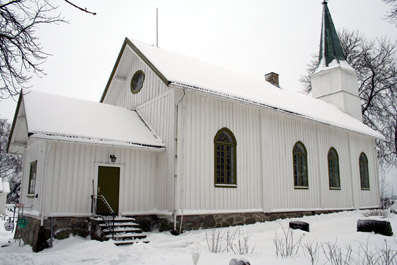 Fil:Nordby kirke, Ås Fasade 4.jpg