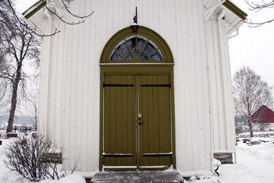 Fil:Nordby kirke, Ås Hovedinngang.jpg
