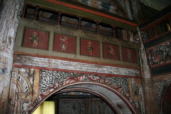 Fil:Nore stavkirke Maleri på galleri 3.jpg