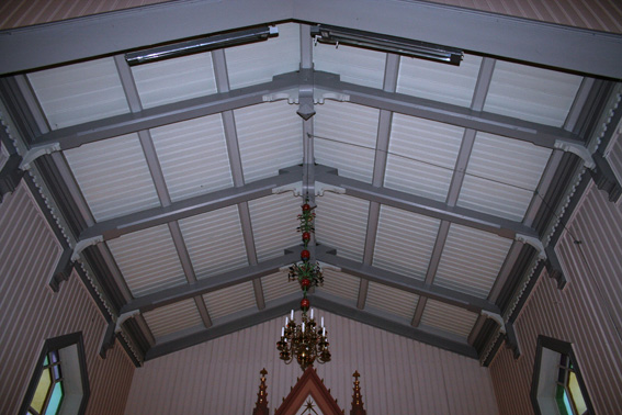 Fil:Rælingen kirke Himling over kor.jpg