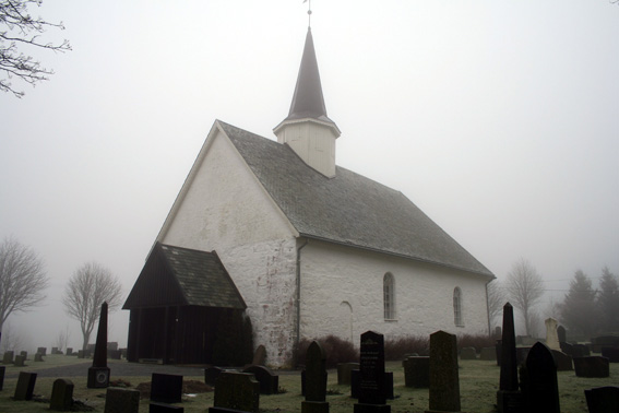 Fil:Rokke kirke Fasade 1.jpg
