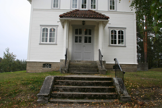 Fil:Rud kirke Hovedinngang.jpg