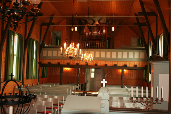 Fil:Rud kirke Kirkerommet bakre.jpg