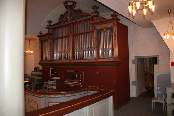 Fil:Rygge kirke Orgelet 1.jpg