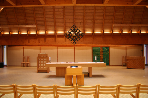 Fil:Søreide kirke Koråpning.jpg