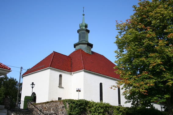 Fil:Salhus kirke Fasade 1.jpg