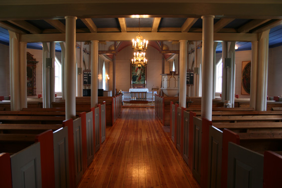 Fil:Samnanger kyrkje Kirkerom fremre.jpg