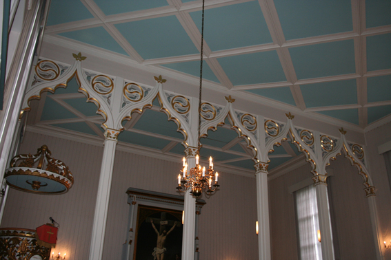 Fil:Sigdal kirke koråpningen.jpg