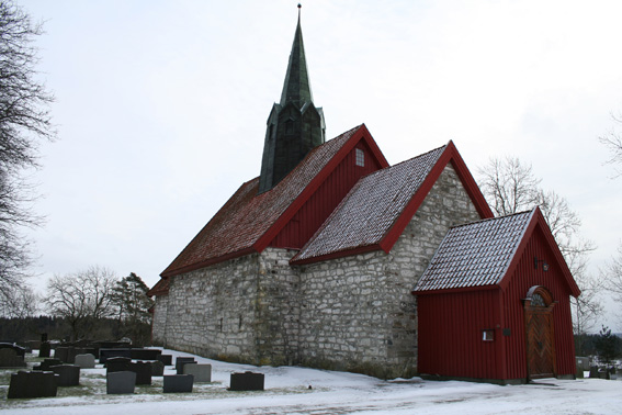 Fil:Skiptvet kirke Fasade 5.jpg