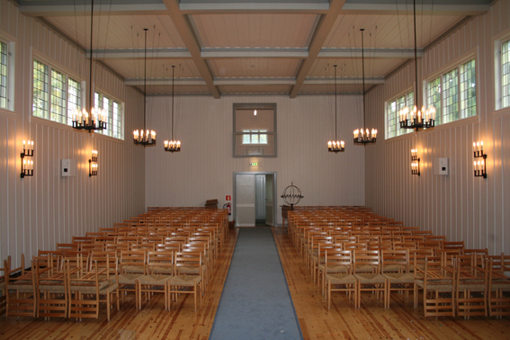 Fil:Slemmestad kirke Kirkermmet sett fra kor.jpg