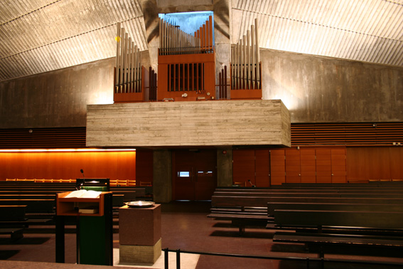 Fil:Slettebakken kirke Kirkerom bakre.jpg