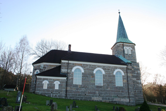 Fil:Spjærøy kirke Fasade 4.jpg