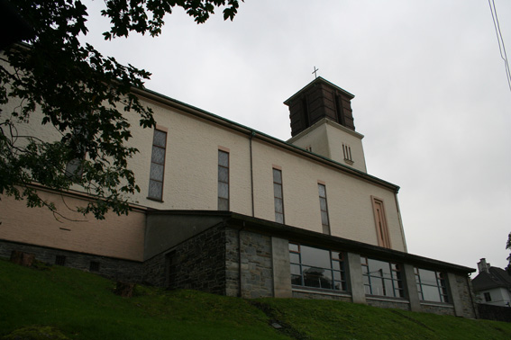 Fil:St. Markus kirke, Bergen Fasade 7.jpg