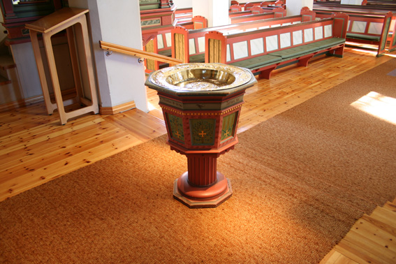 Fil:Stord kyrkje Døpefont 1.jpg