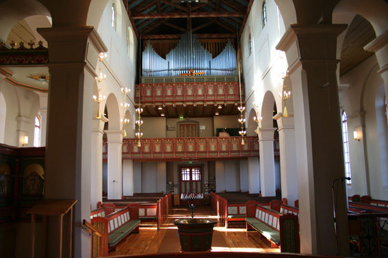 Fil:Stord kyrkje Kirkerom barke.jpg