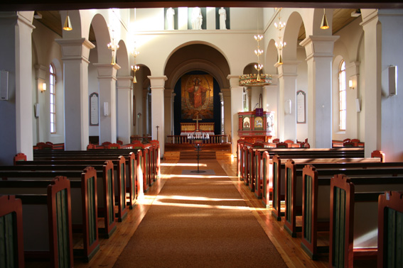 Fil:Stord kyrkje Kirkerom fremre.jpg