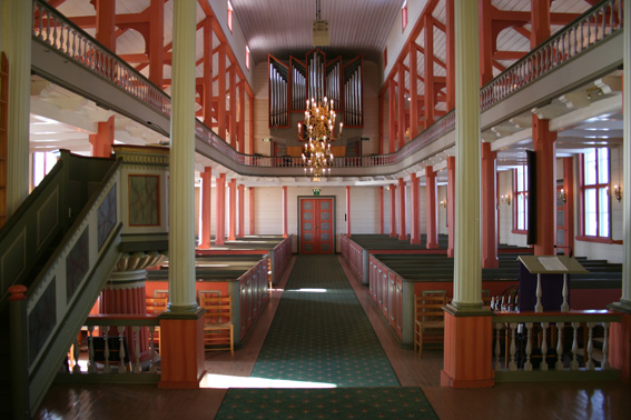 Fil:Sveio kyrkje Kirkerom bakre.jpg