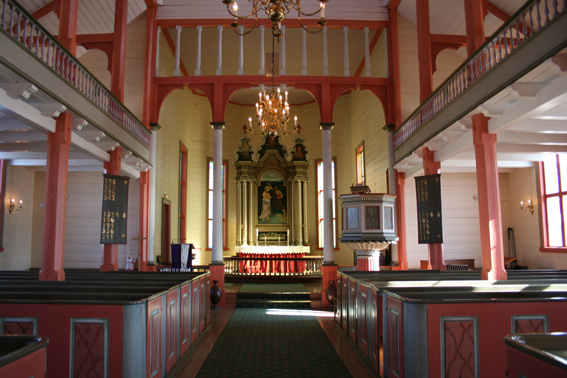 Fil:Sveio kyrkje Koråpning.jpg