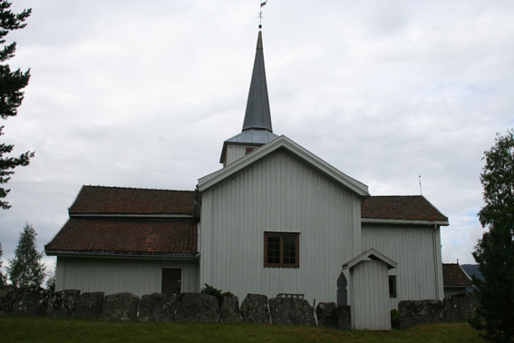 Fil:Svene kirke Fasade4.jpg