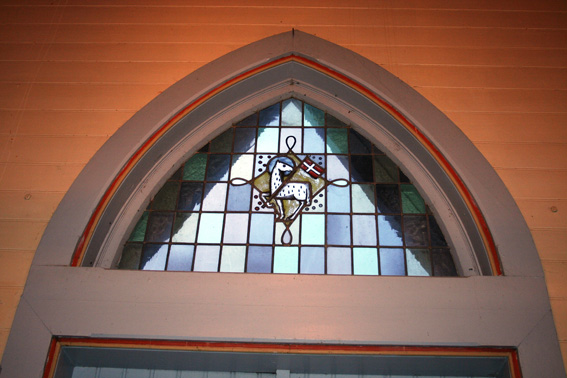 Fil:Trømborg kirke Vindu 3.jpg