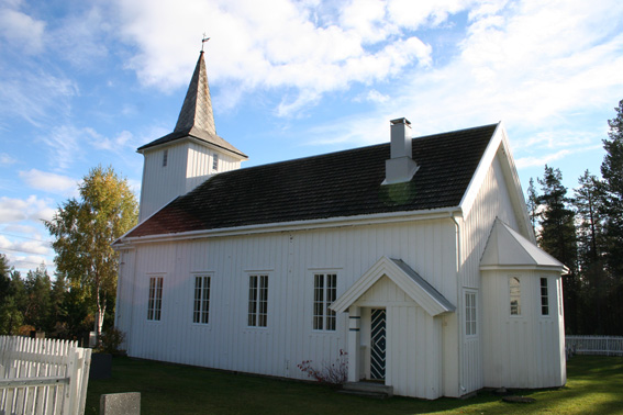 Fil:Tunhovd kirke Fasade 2.jpg