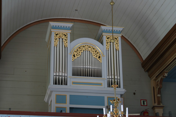 Fil:Tveit kirke, Askøy Orgel 2.jpg