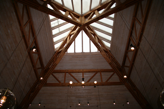 Fil:Valen kyrkje, Kvinnherad Himling o.kor.jpg