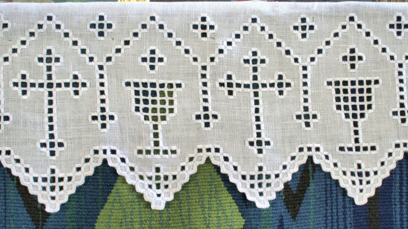 Fil:Ålvik, altarduk b, AMH 2007.jpg