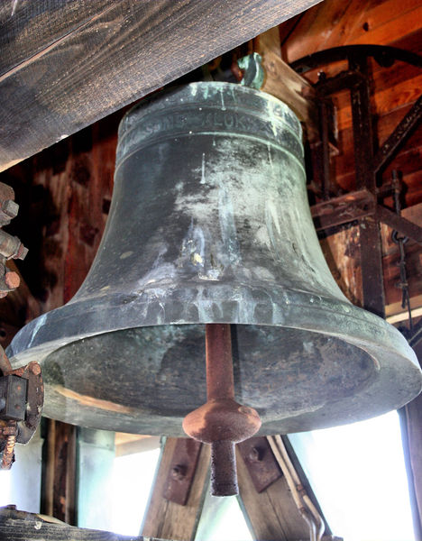 Fil:Ålvik, klokke a, AMH 2007.jpg