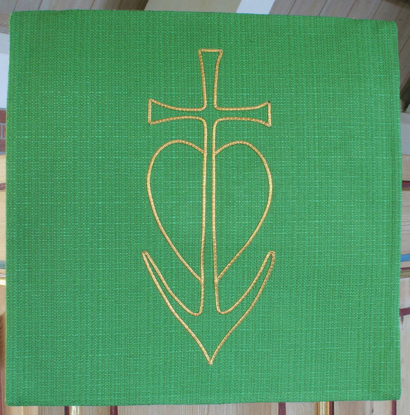 Fil:Ålvik, preikestolklede b, AMH 2007.jpg