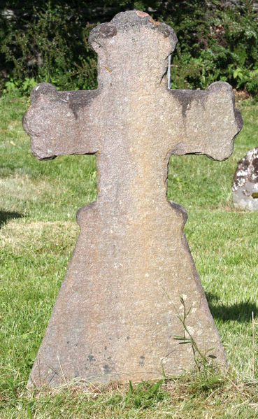 Fil:Øystese, gravminne i skifer (a), AMH 2007.jpg