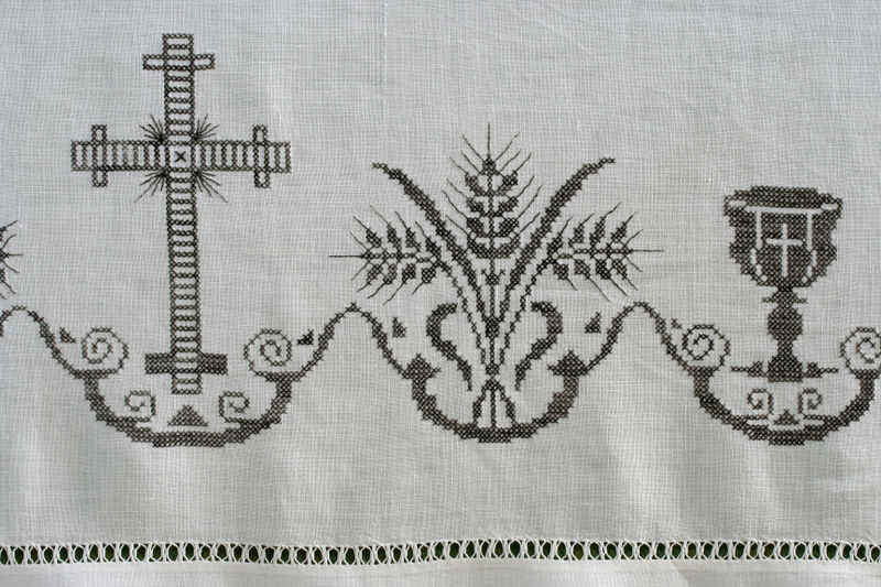 Fil:Altarduk, detalj, AMH 2007.jpg