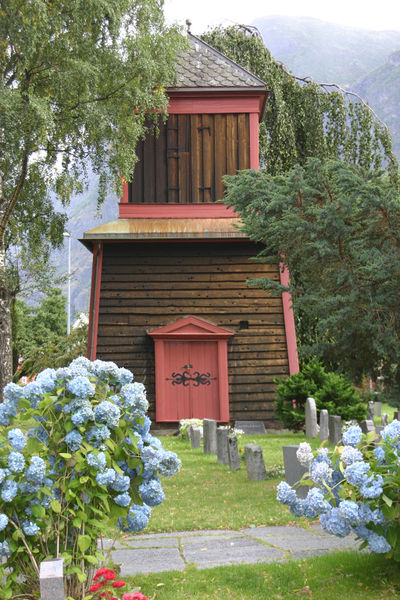 Fil:Aurland støpul Hoff aug 05.jpg