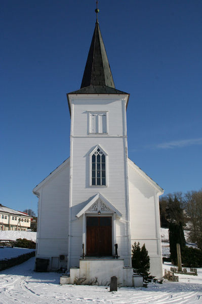 Fil:Austevoll kirke Fasade 7.jpg