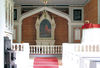 Bakka kyrkje, interiør mot aust, AMH 2011.jpg