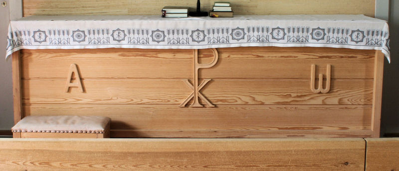 Fil:Bolstadøyri bedehus, altar, AMH 2007.jpg