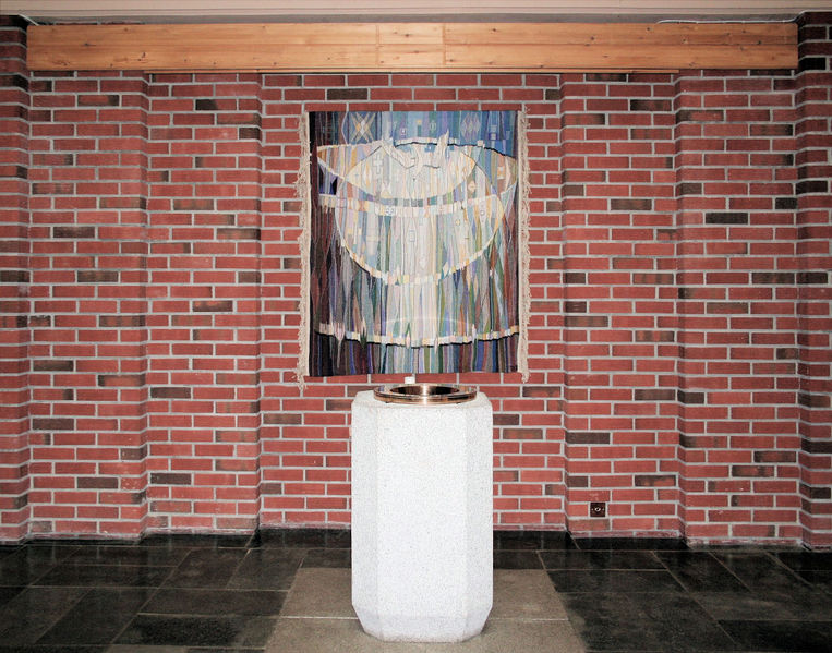 Fil:Eidfjord dåpsnisjen i nordaust, AMH 2006.jpg