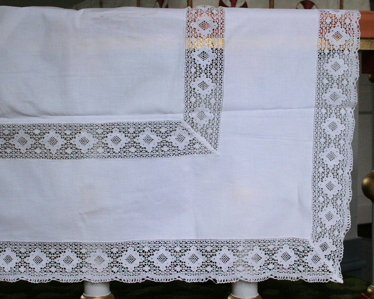 Fil:Eidsland, altarduk, eldre, AMH 2008.jpg