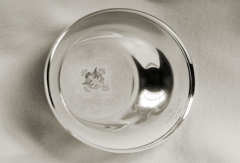 Fil:Eidsland, dåpsfat, AMH 2008.jpg