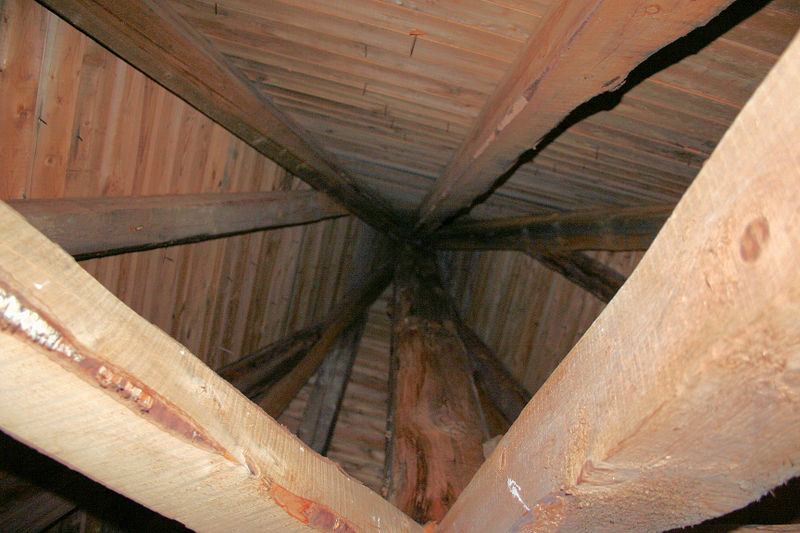 Fil:Eksingedalen, tårnhjelmen innvendes, AMH 2008.jpg