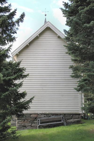 Fil:Fet kyrkje, austfasade, AMH 2010.jpg