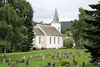 Fet kyrkje med nordaustre del av kyrkjegarden, AMH 2010.jpg