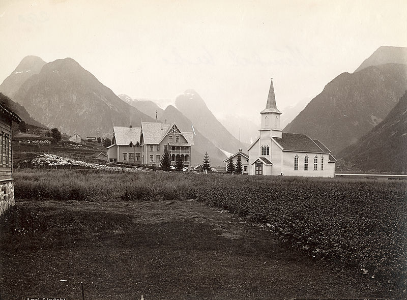Fil:Fjærland kirke.jpg