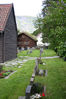 Flåm, kyrkjegarden aust for kyrkja, sett mot nord, AMH 2011.jpg